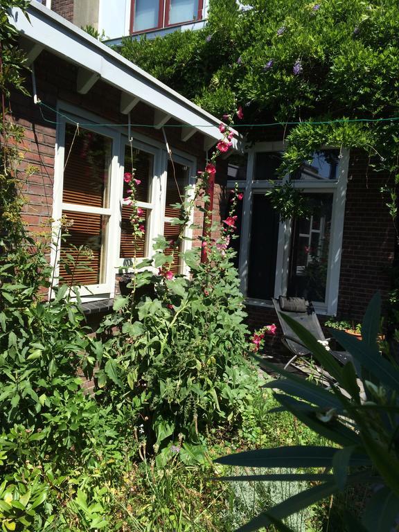 Gastenverblijf Door De Poort Tilburgo Exterior foto