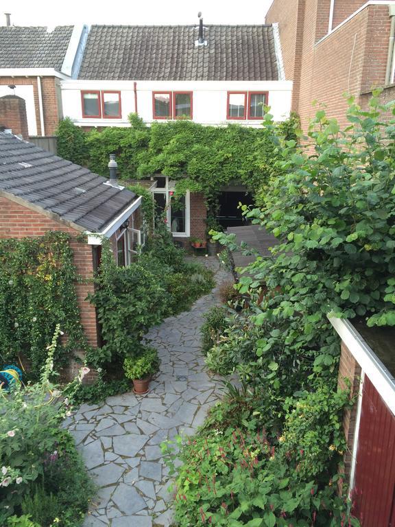 Gastenverblijf Door De Poort Tilburgo Exterior foto